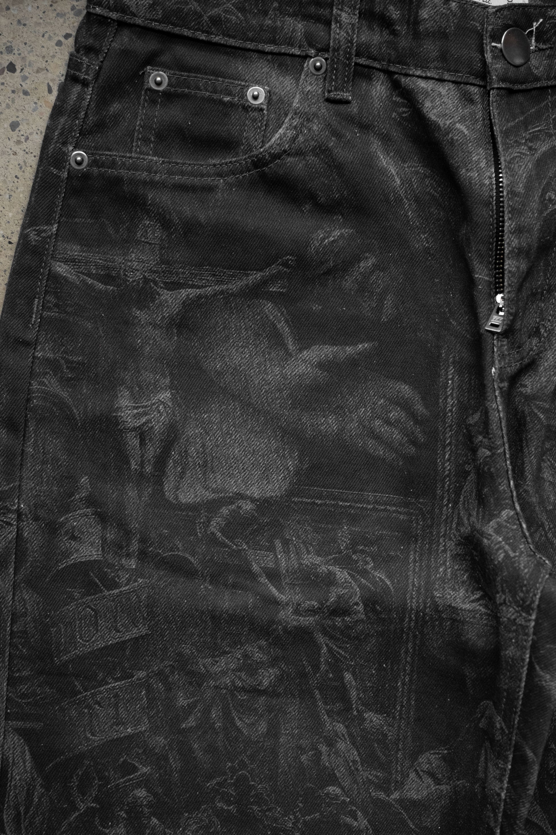 "BEHOLD THE MAN" II Jeans (Black)