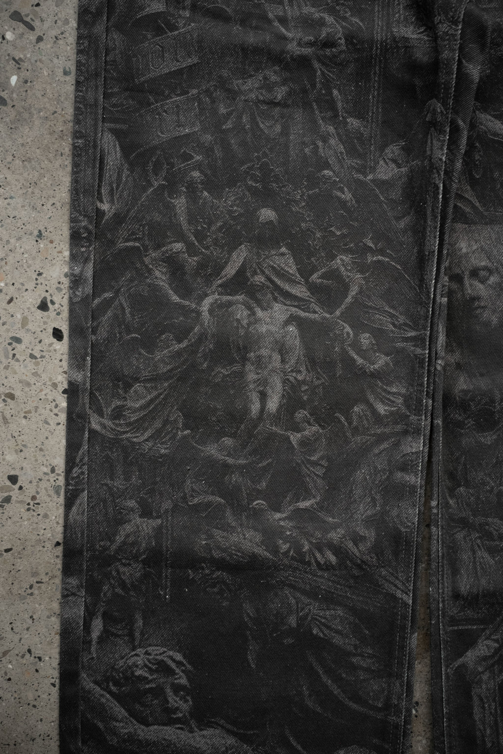 "BEHOLD THE MAN" II Jeans (Black)